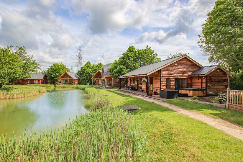 Thorpe Park Holiday Lodges. lodges for sale in Lincoln